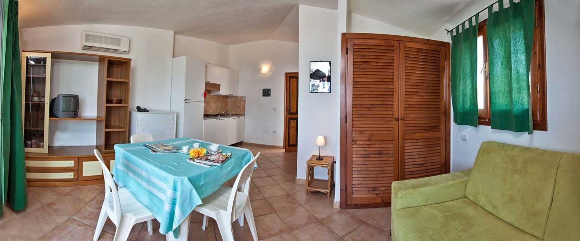 Residence Stella Di Gallura Порто Ротондо Екстериор снимка